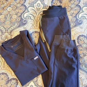 Figs Women's XS Zamora Jogger and Catalina top